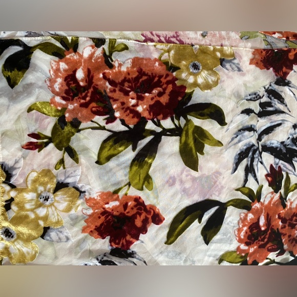 COPY - Sheer Kimono with Beautiful Velvet Floral Print - Picture 5 of 6